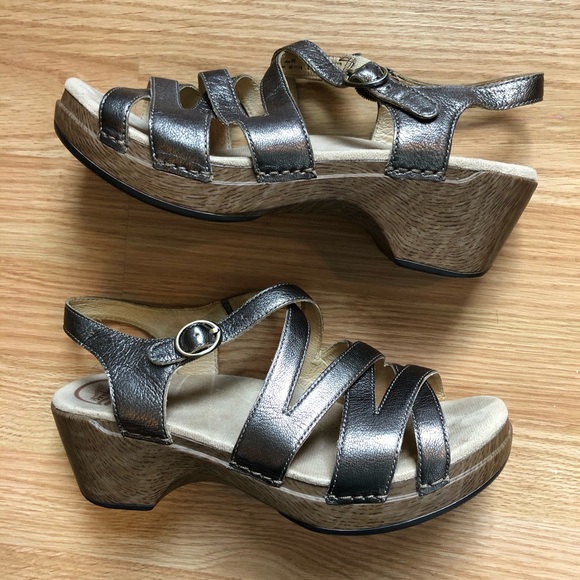 dansko stevie